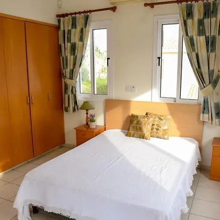 Coral Bay Sun Vida Villa